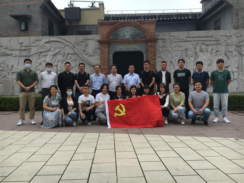 中森公司青年學(xué)習小組參加 生產(chǎn)經(jīng)營(yíng)黨支部第二季度黨員集中學(xué)習活動(dòng)