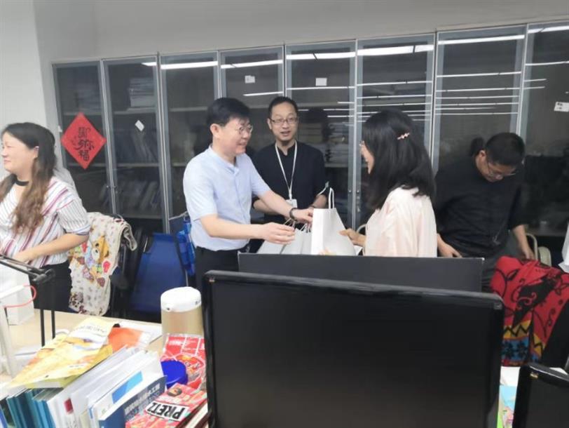 中森公司工會(huì )開(kāi)展溫暖派送活動(dòng)