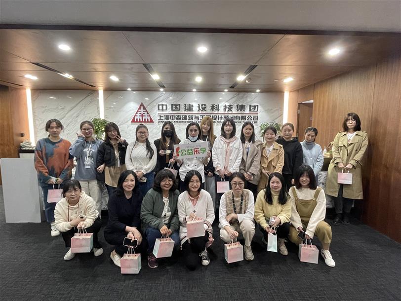 “烘享快樂(lè )焙感幸?！焙姹夯顒?dòng)圓滿(mǎn)結束